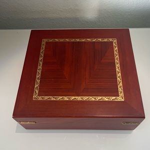 Wood Humidor Cigar Box with Inlay and Cedar Lining 9” x 8-1/2” x 3”
